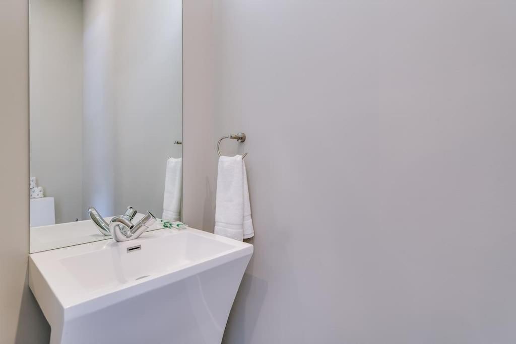 Stunning Duplex Condo #1 - Downtown River North Chicago Zewnętrze zdjęcie